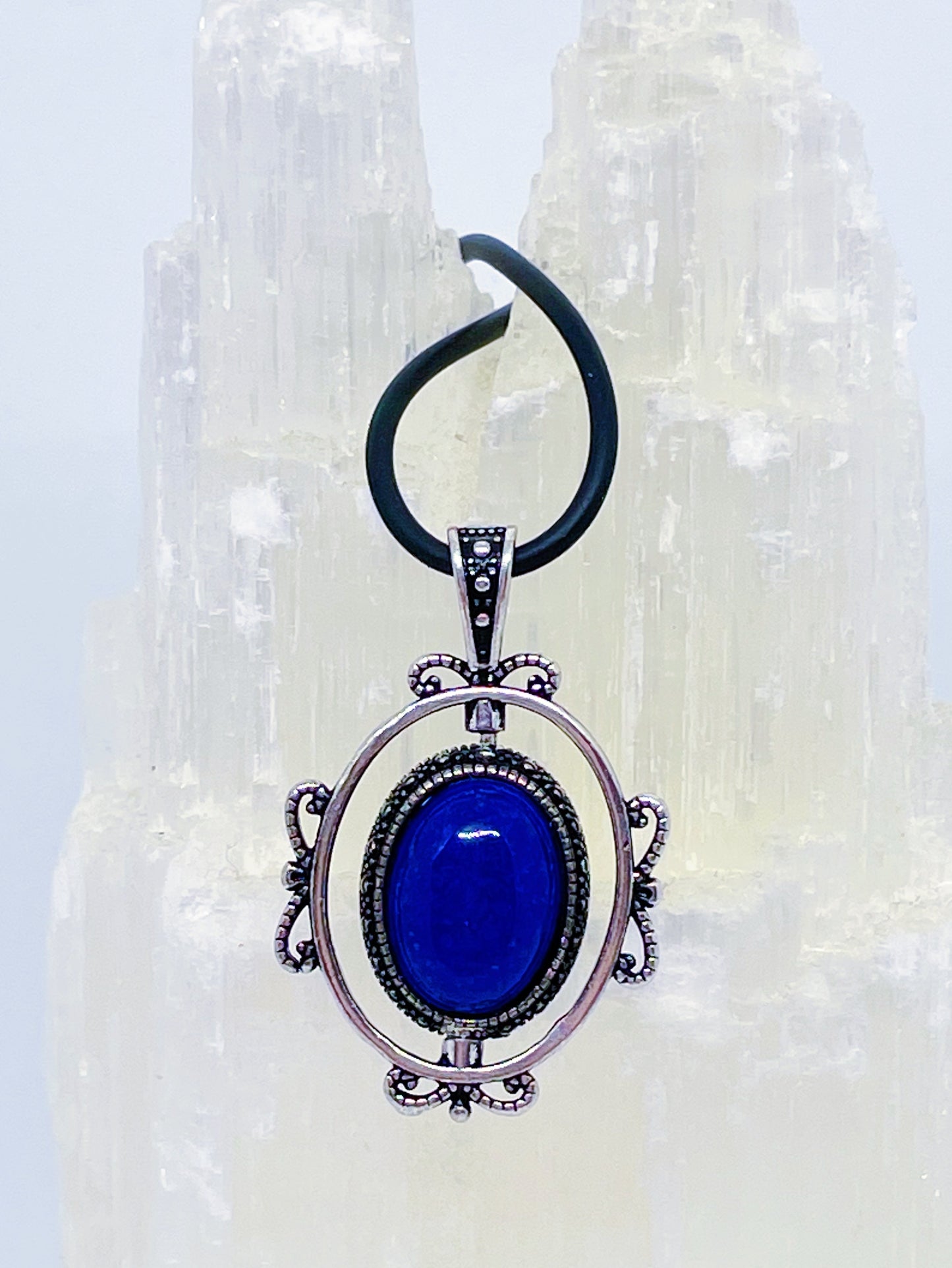 Vintage Spinning Crystal Pendant