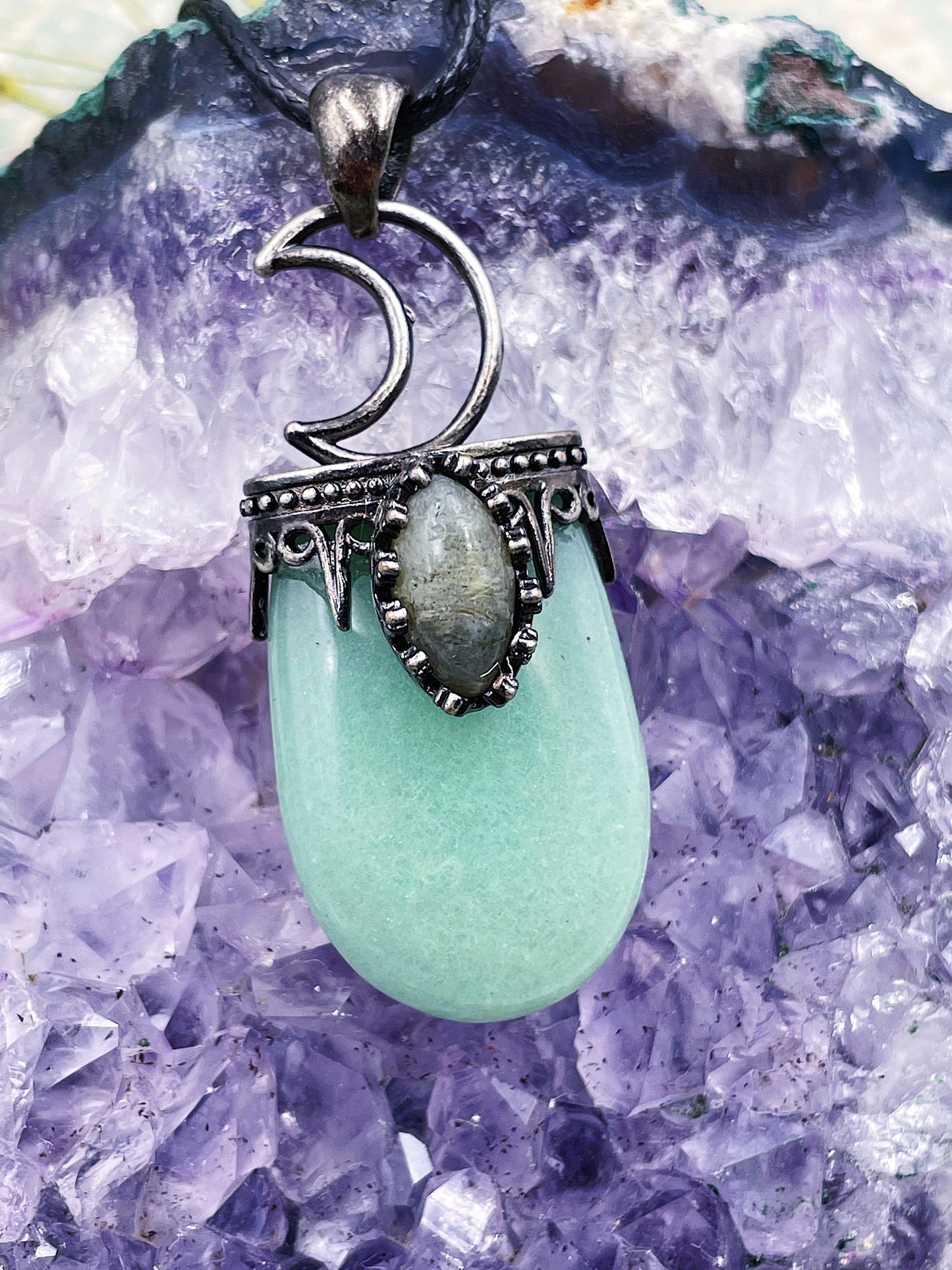 Moon Goddess Round Necklaces