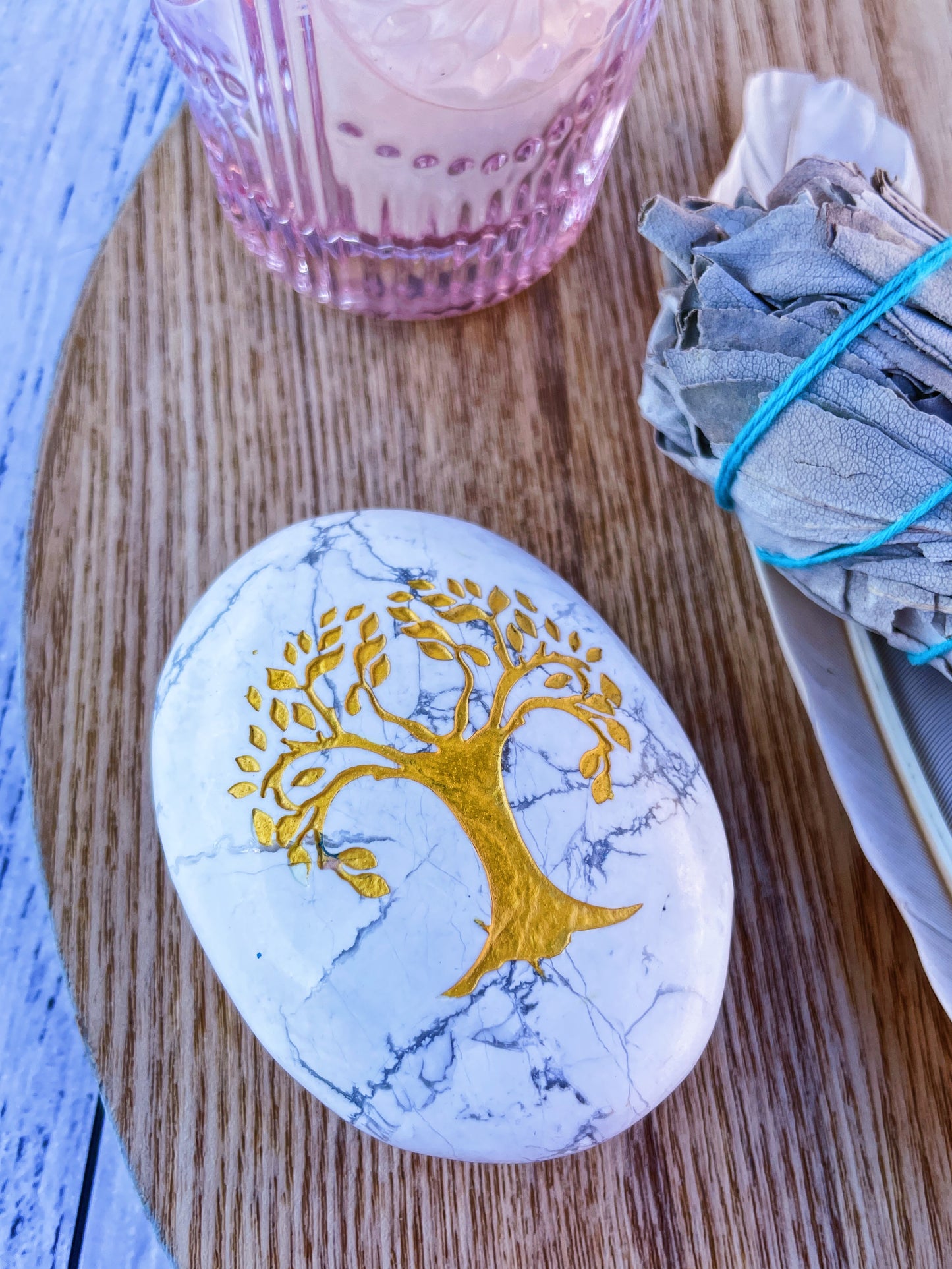 Howlite Engraved Palmstones