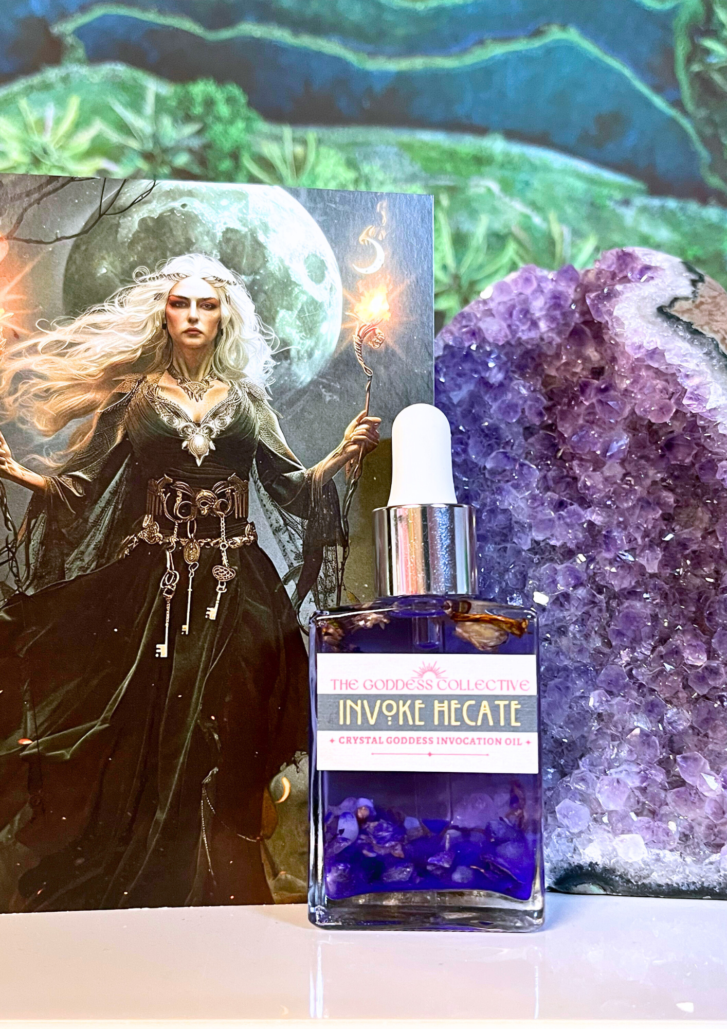 Hecate Goddess Oil | Moon Magick & Protection Ritual Oil | Devotional Oil for Guidance, Intuition