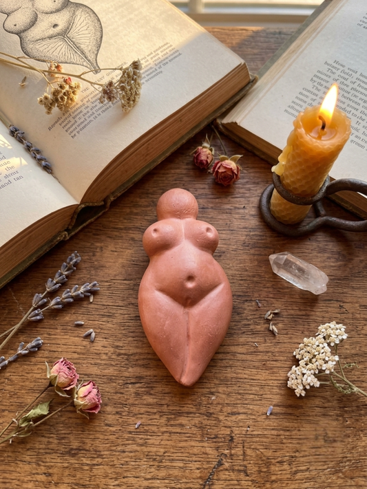 White Spring Handcrafted Altar Goddess - Natural