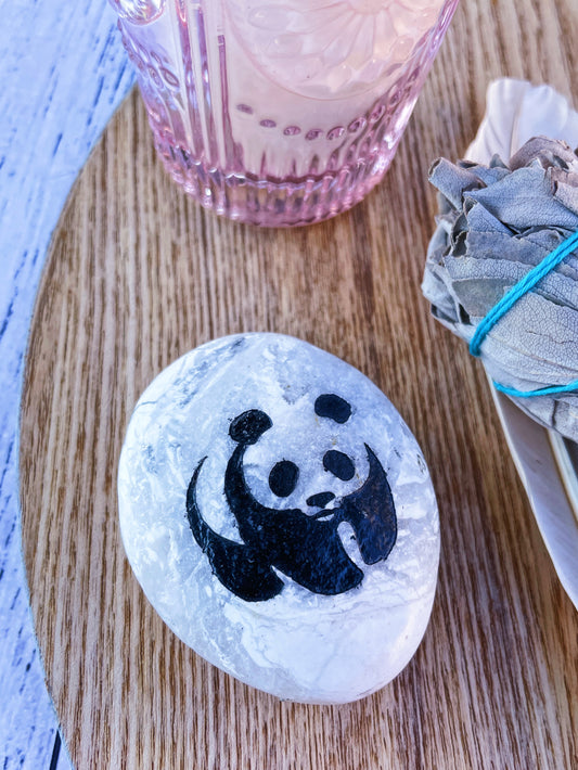 Howlite Engraved Palmstones